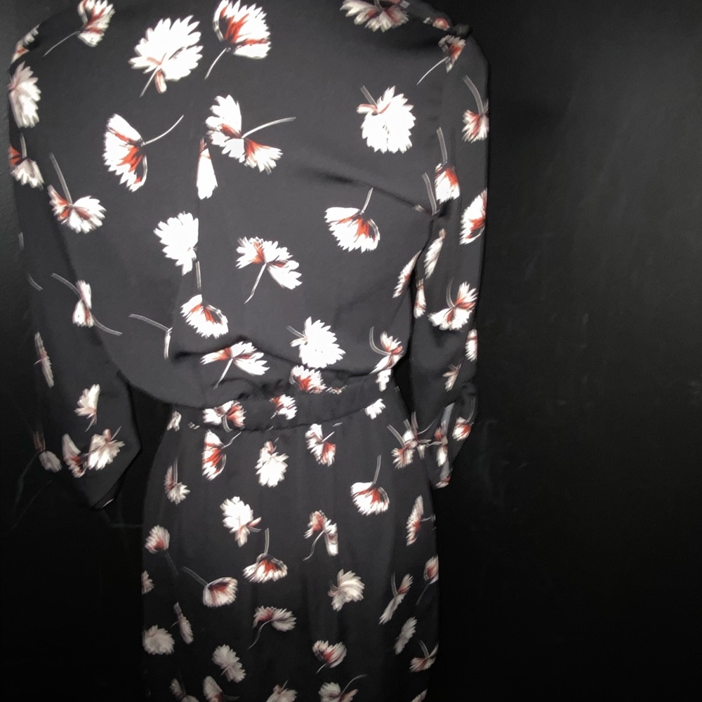 Dynamite Black and Floral Dress Sz XS Petite - Picture 4 of 6